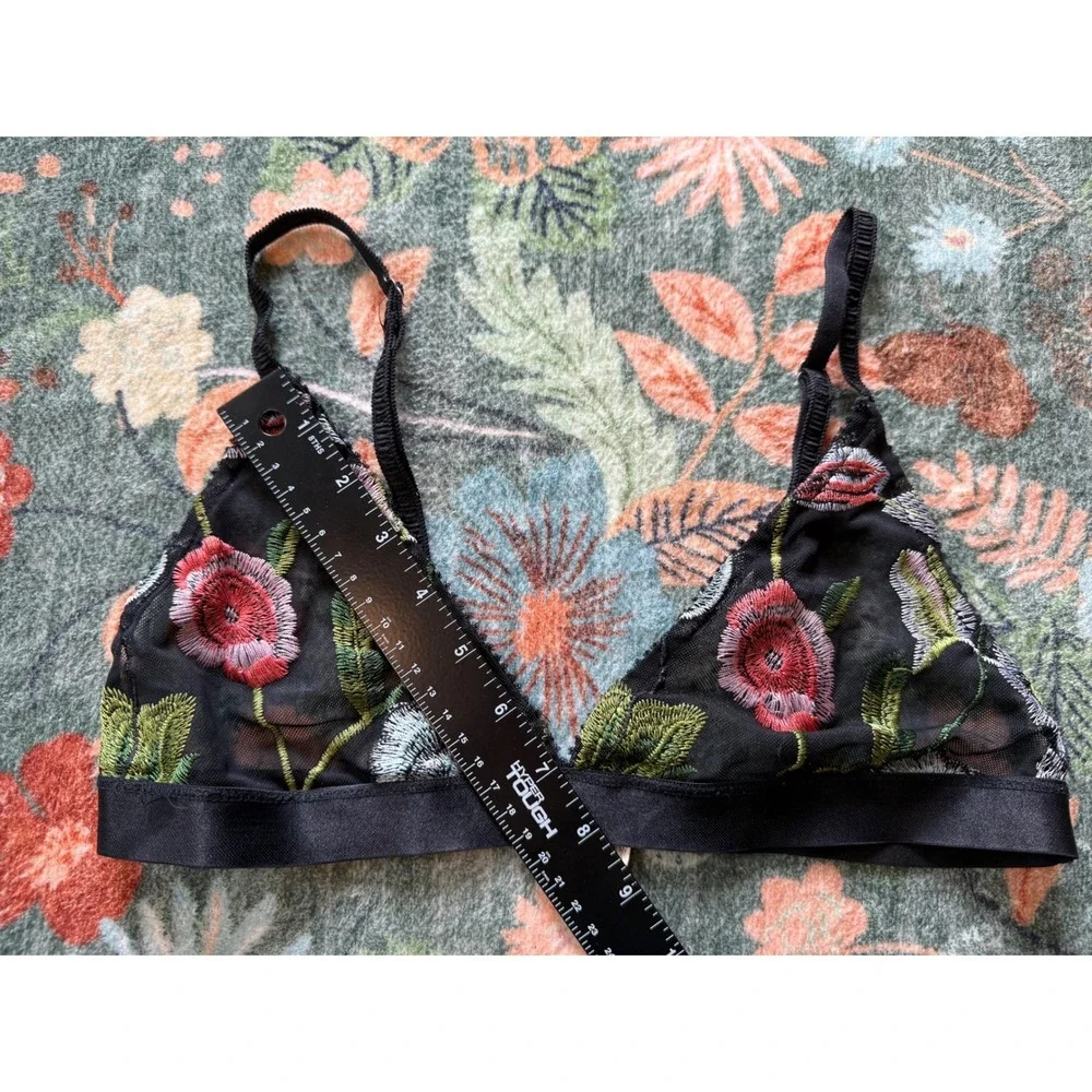 Honey Punch Black Mesh Floral Embroidered Triangle Bralette Size Large Boho Rose